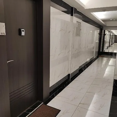 Grand View Apartment *